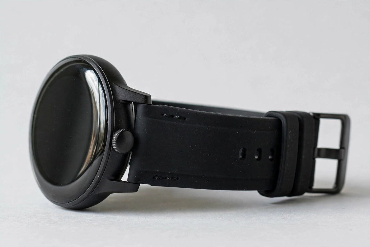 Hearly Watch 3 Pro side view